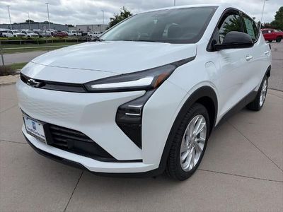 2027 Chevrolet Bolt - Photo 4