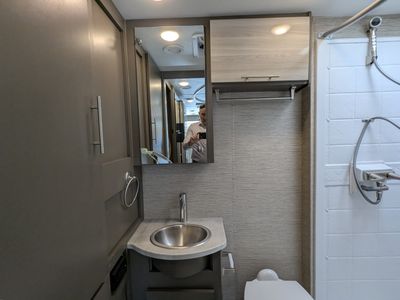 2023 Thor Motor Coach Axis — photo 22 view