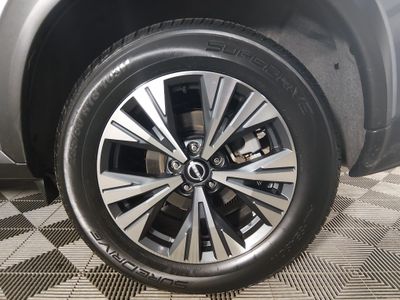 2023 Nissan Rogue — photo 10 view