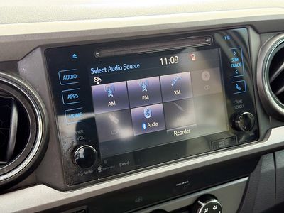 2019 Toyota Tacoma - Photo 29