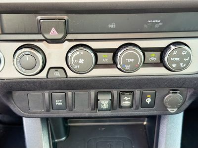 2019 Toyota Tacoma - Photo 31