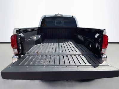 2019 Toyota Tacoma - Photo 13