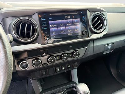2019 Toyota Tacoma - Photo 26