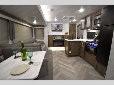 2022 Forest River RV Salem - Photo 5
