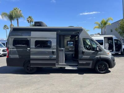 2027 Grand Design LINEAGE SERIES VP — photo 19 view