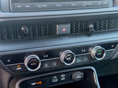 2025 Honda CR-V — photo 14 view