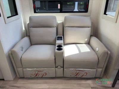 2025 Keystone RV Avalanche — photo 34 view
