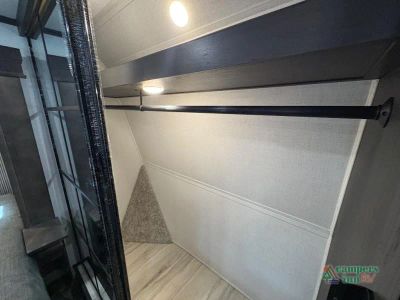 2025 Keystone RV Avalanche — photo 44 view