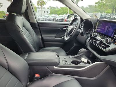 2024 Toyota Highlander - Photo 35