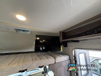 2025 Winnebago Minnie Winnie - Photo 13