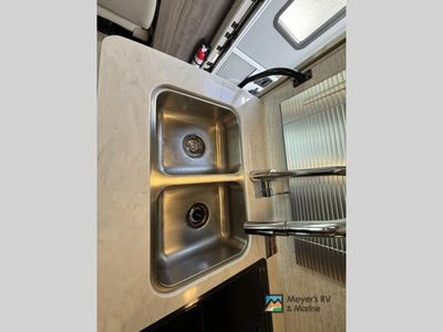 2025 Winnebago Minnie Winnie - Photo 16