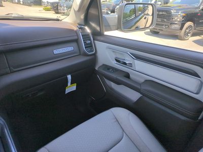 2026 Ram 1500 — photo 17 view