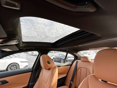 2026 BMW 3 Series — photo 16 view
