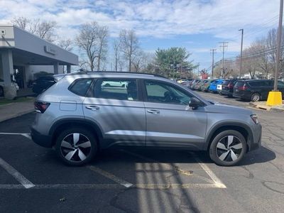 2025 Volkswagen Taos S - Photo 8