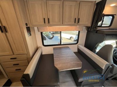 2024 Forest River Sunseeker LE Chevy — photo 9 view