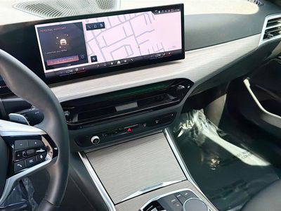 2025 BMW 3 Series - Photo 27