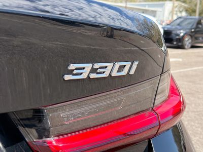 2025 BMW 3 Series - Photo 11