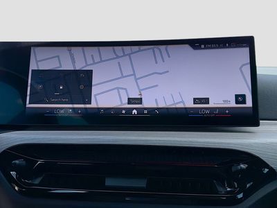 2025 BMW 3 Series - Photo 31