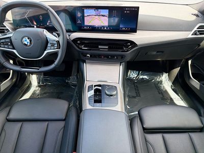 2025 BMW 3 Series - Photo 18