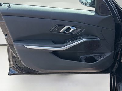 2025 BMW 3 Series - Photo 21
