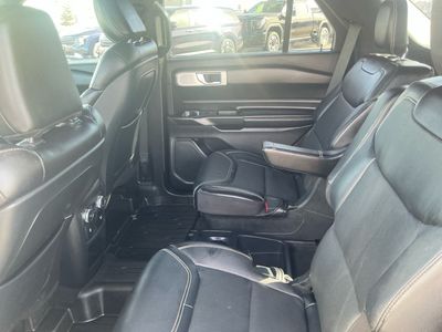 2020 Ford Explorer — photo 16 view
