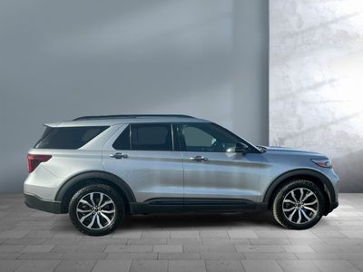 2020 Ford Explorer — photo 7 view
