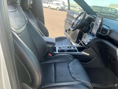 2020 Ford Explorer — photo 20 view