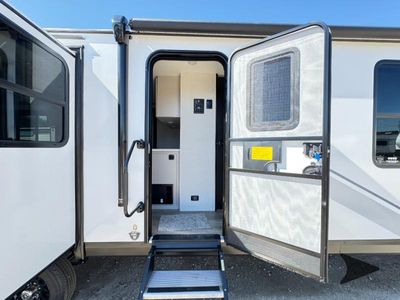 2026 Jayco Jay Feather — photo 24 view