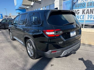 2025 Honda Pilot — photo 13 view