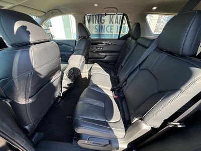 2025 Honda Pilot — photo 8 view