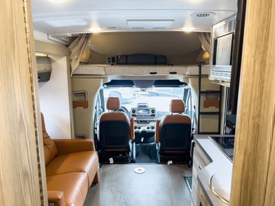 2026 Winnebago VIEW - Photo 3