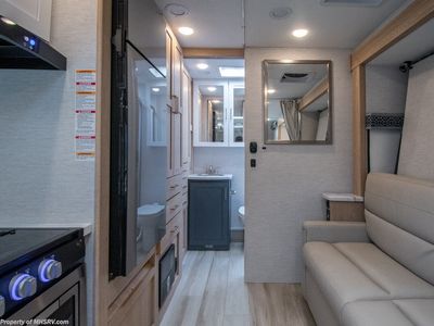 2026 Thor Motor Coach Quantum Sprinter - Photo 12
