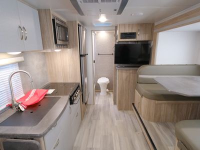 2022 Winnebago Micro Minnie FLX — detail view