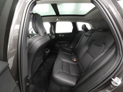 2022 Volvo XC60 - Photo 5
