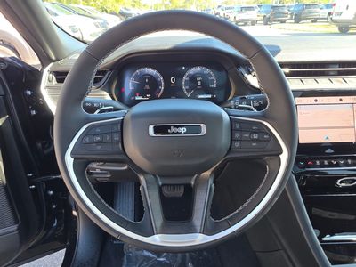 2026 Jeep Grand Cherokee — photo 17 view
