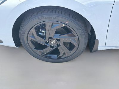 2026 Hyundai ELANTRA — photo 24 view