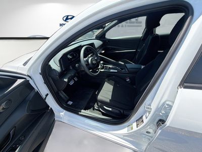 2026 Hyundai ELANTRA — photo 14 view