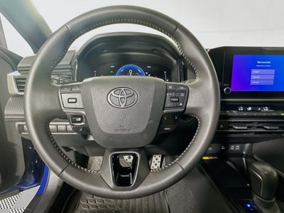 2025 Toyota Camry — photo 15 view