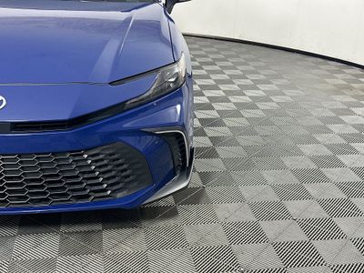 2025 Toyota Camry — photo 9 view
