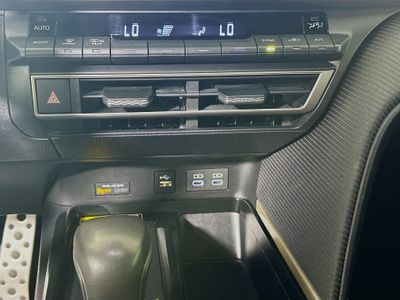 2025 Toyota Camry — photo 23 view