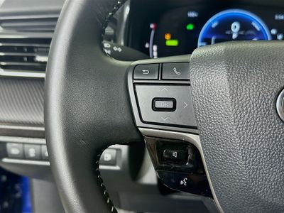2025 Toyota Camry — photo 16 view