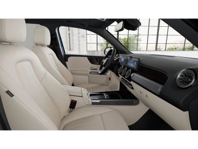 2026 Mercedes-Benz GLB — photo 46 view