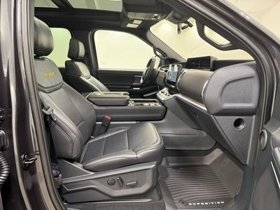 2025 Ford Expedition Tremor SUV V6 - Photo 35
