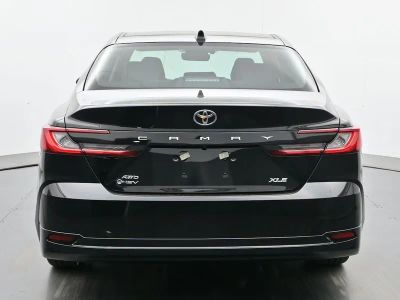 2026 Toyota Camry - Photo 4