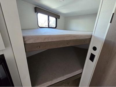 2026 Grand Design Transcend One - Photo 10