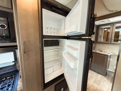 2023 Thor Motor Coach CHATEAU — photo 13 view