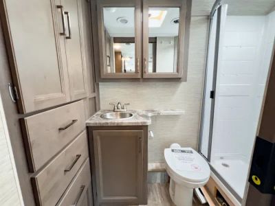 2023 Thor Motor Coach CHATEAU — photo 17 view