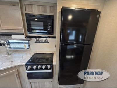 2022 Coachmen RV Catalina Legacy - Photo 21