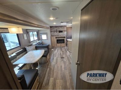 2022 Coachmen RV Catalina Legacy - Photo 31