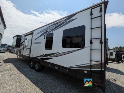 2020 Jayco Seismic — interior view